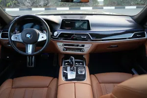 2021 بي أم دابليو الفئة - 7 730i