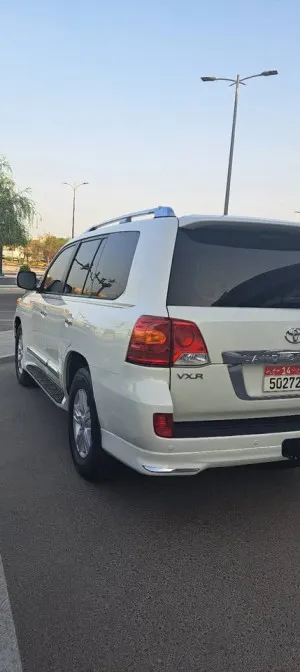 2015 تويوتا لاند كروزر GXR