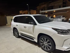 2021 Lexus LX 570