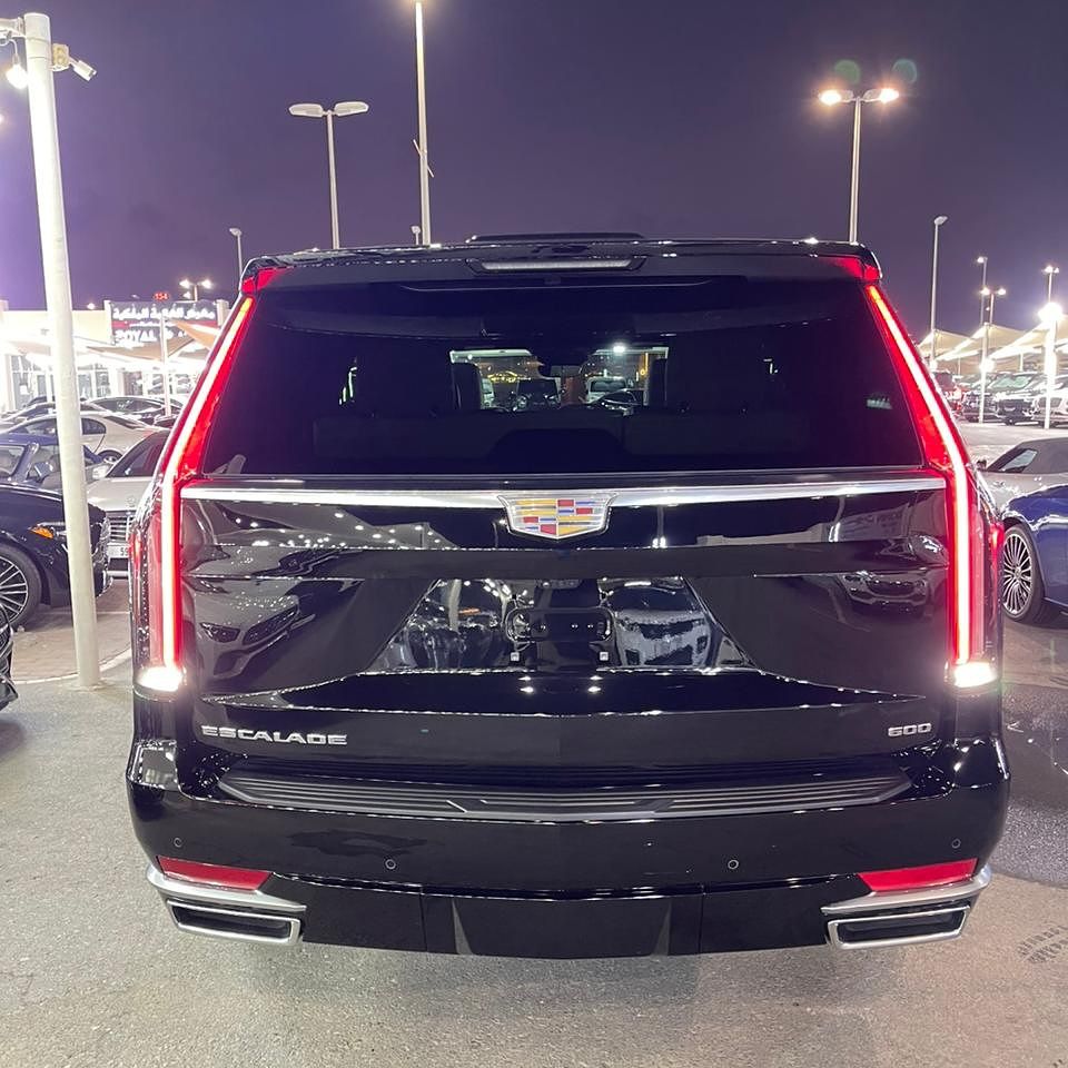 2024 Cadillac Escalade Premium