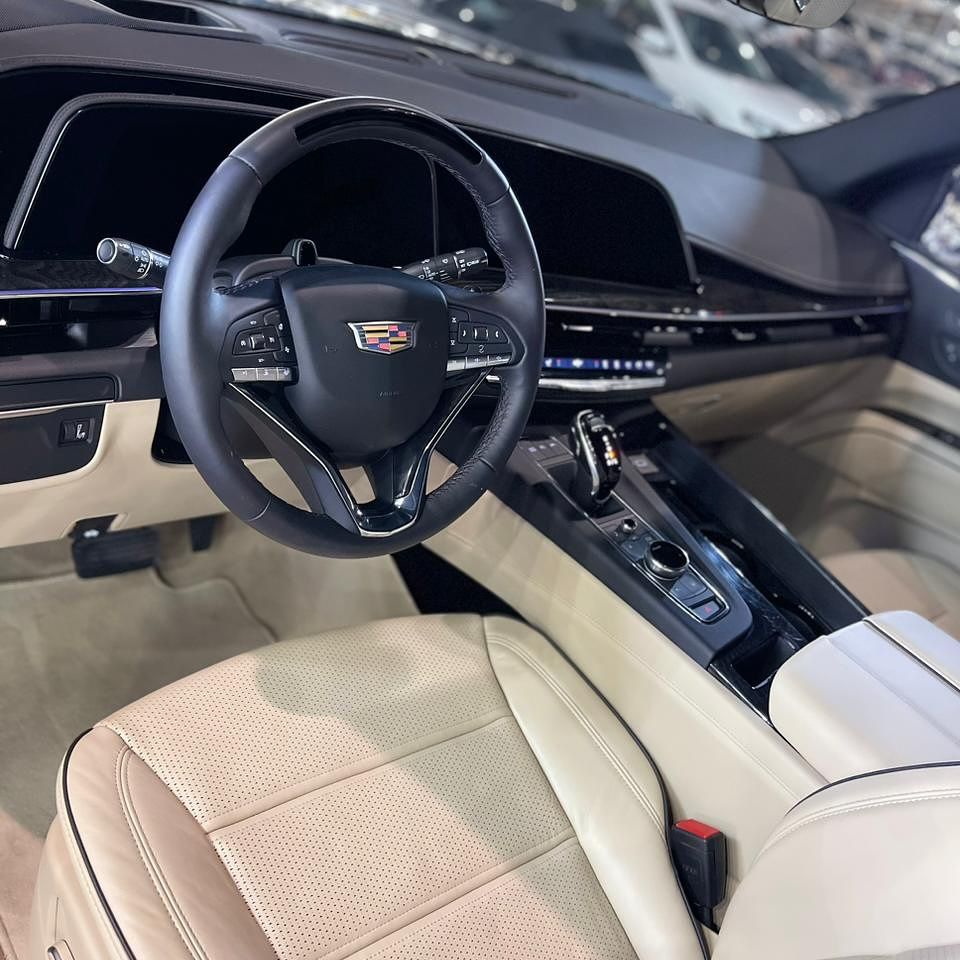 2024 Cadillac Escalade Premium