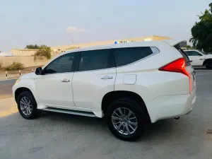 2019 ميتسوبيشي مونتيرو ES