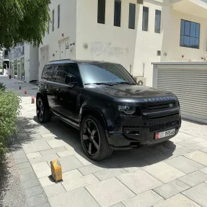 2022 Land Rover Defender 110 SE