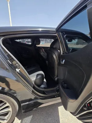 2016 هيونداي فوليستر Limited