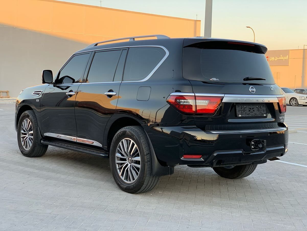 2021 Nissan Patrol LE Platinum city