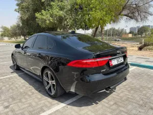 2016 جاكوار اكس اف R-Sport
