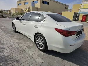 2016 إنفينيتي كيو٥٠ Pure
