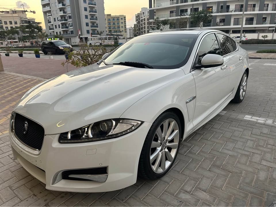 2013 جاكوار اكس اف R-Sport