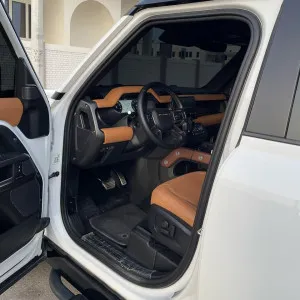 2023 لاند روفر ديفندر 110 HSE