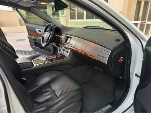 2013 جاكوار اكس اف R-Sport