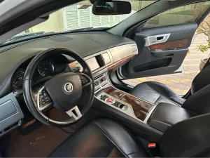 2013 جاكوار اكس اف R-Sport