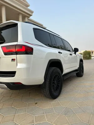 2022 Toyota Land Cruiser GR