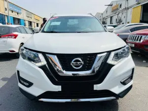 2014 نيسان روج SV