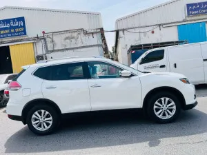2014 نيسان روج SV