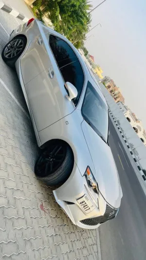 2014 لكزس أي أس ٢٥٠