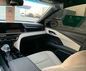 2025 Toyota Camry Hybrid LE