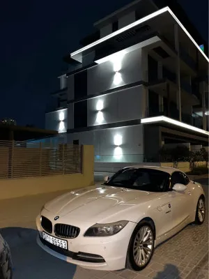 2010 بي أم دابليو زد 4 sDrive 35i