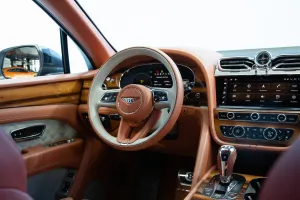2021 بنتلي بنتايجا W12