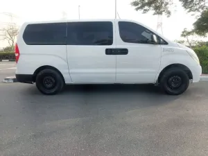 2014 هيونداي إتش١ Executive