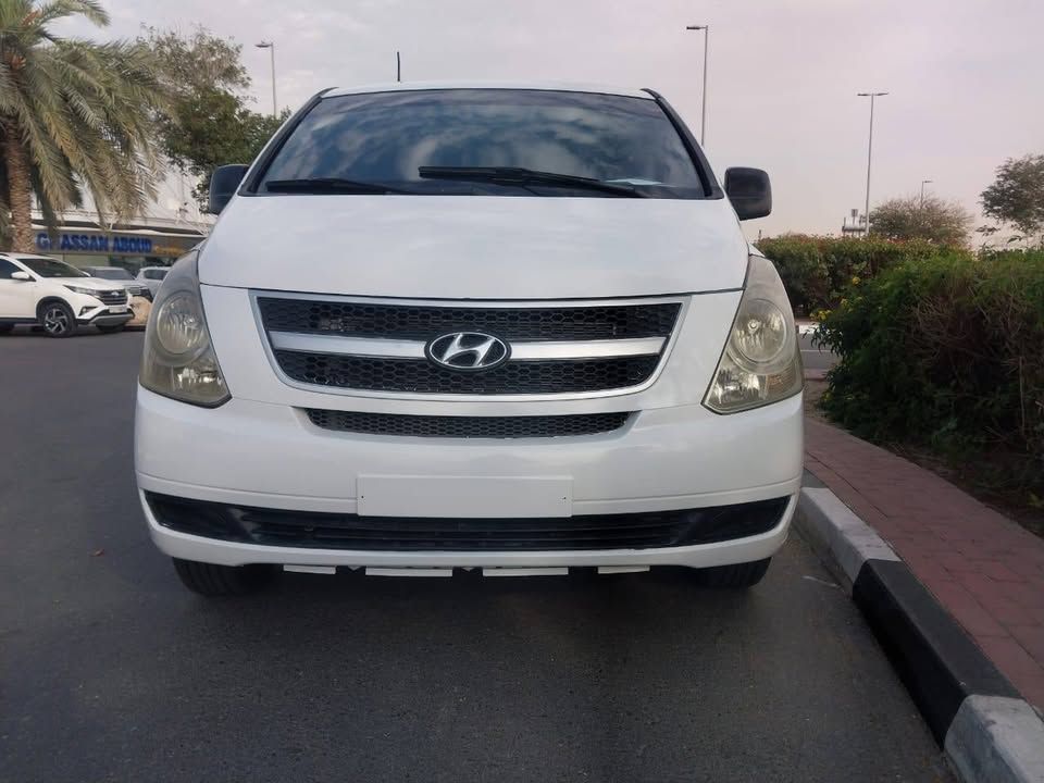 2014 هيونداي إتش١ Executive