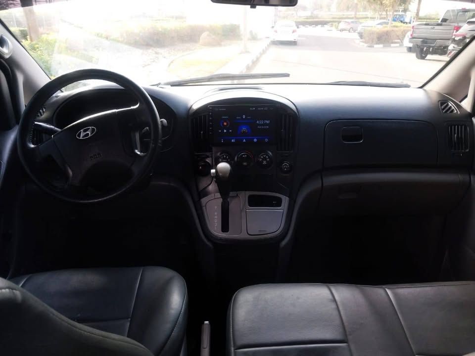 2014 هيونداي إتش١ Executive