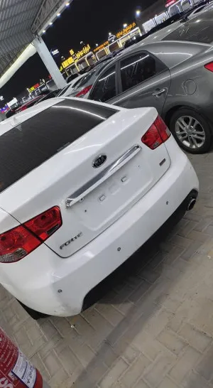 2013 كيا فورتي LX