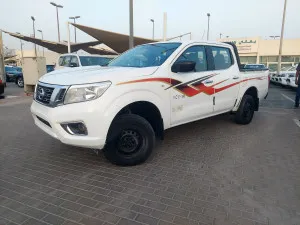 2016 نيسان نافارا SE