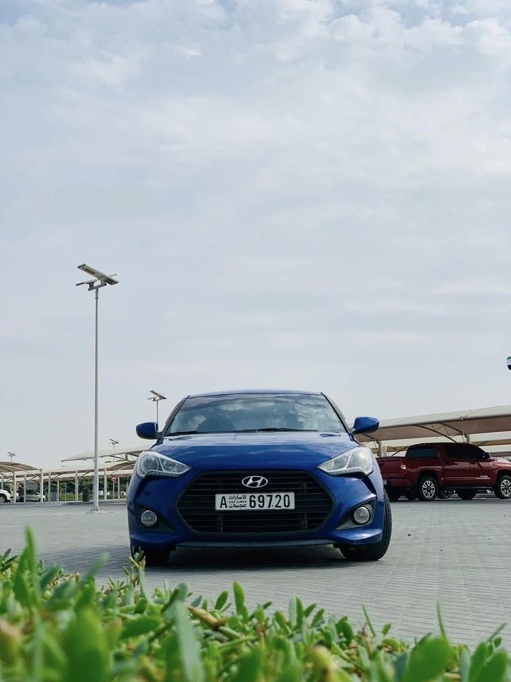 2014 هيونداي فوليستر Limited