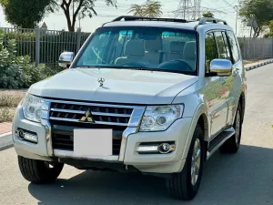 2019 ميتسوبيشي باجيرو GLS