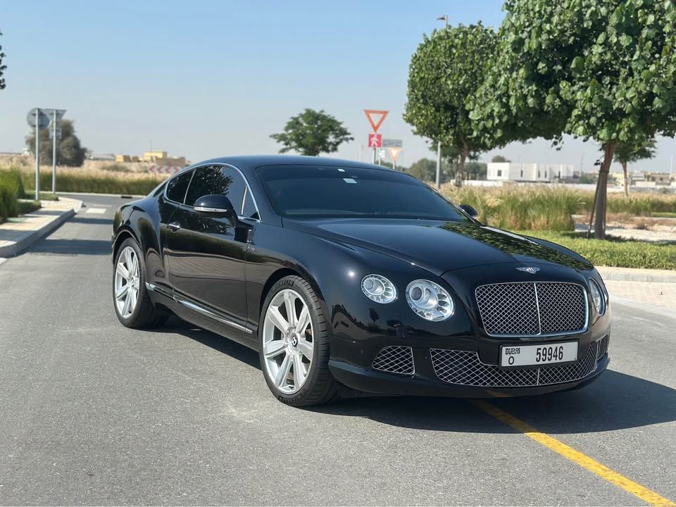 2013 بنتلي كونتيننتال GT W12