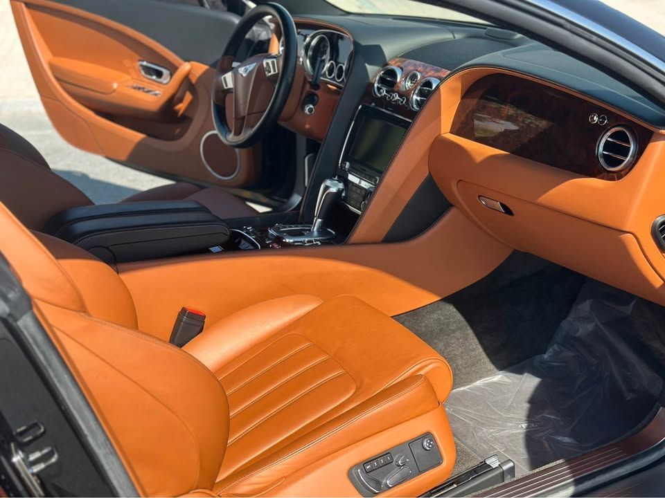 2013 بنتلي كونتيننتال GT W12