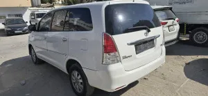 2011 Toyota Innova 2.7 ZX 7 STR AT