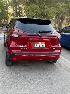 2021 Nissan KICKS SR