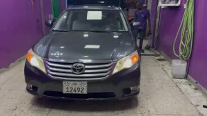 2012 Toyota Avalon Exclusive