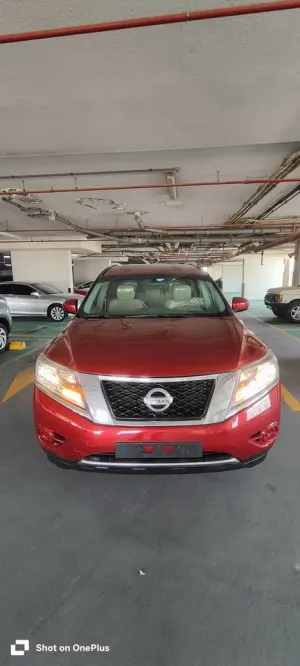 2014 Nissan Pathfinder SE