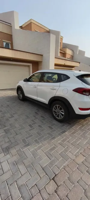 2016 هيونداي توسان Plug-In Hybrid SEL