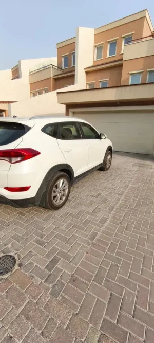 2016 هيونداي توسان Plug-In Hybrid SEL