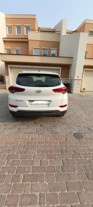 2016 هيونداي توسان Plug-In Hybrid SEL