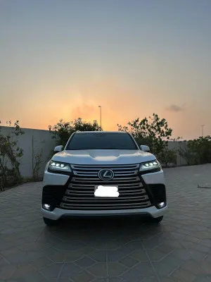 2023 لكزس ال اكس ٦٠٠ Signature