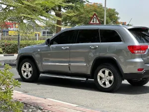 2012 جييب جراند شيروكي Sport