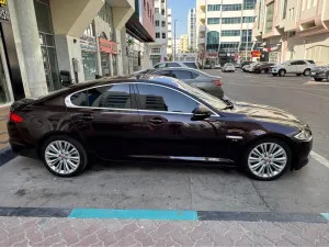 2014 Jaguar XF Prestige