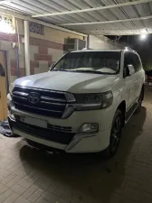 2020 Toyota Land Cruiser GXR