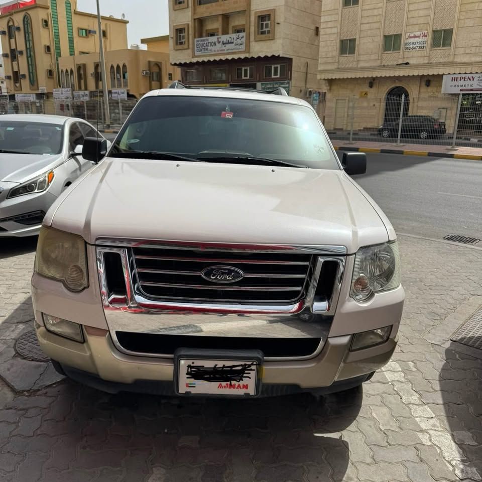 2010 Ford Explorer XLS