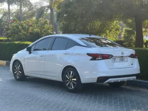 2022 نيسان صني EX