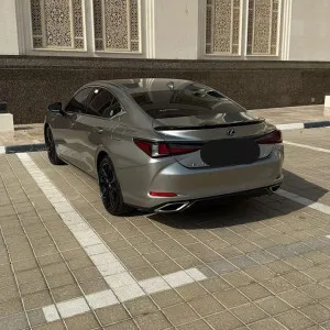 2023 لكزس ES - اي اس Es350