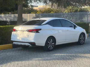 2022 نيسان صني EX