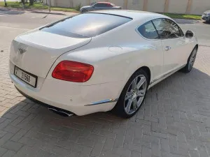 2013 بنتلي كونتيننتال GT Speed