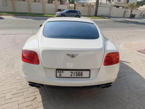 2013 بنتلي كونتيننتال GT Speed