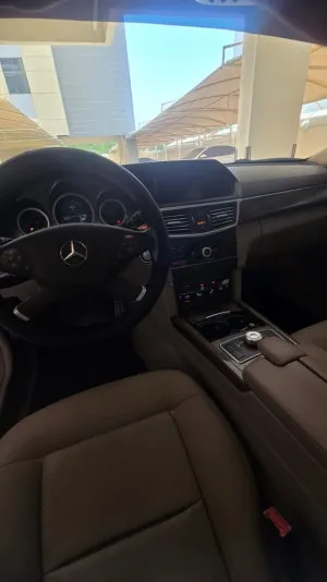 2010 مرسيدس-بنز الفئة - E E 350