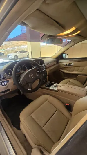 2010 مرسيدس-بنز الفئة - E E 350